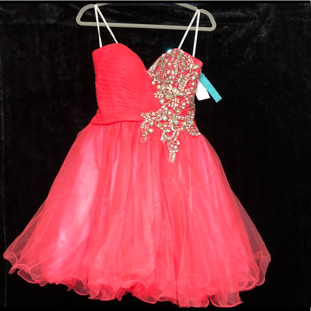 Camille La Vie Homecoming Dress